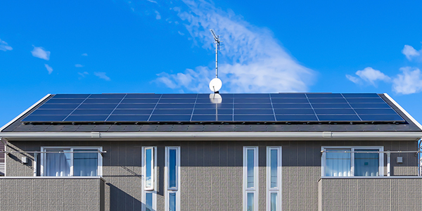 電気を作って使う、太陽光を活用した自家発電です