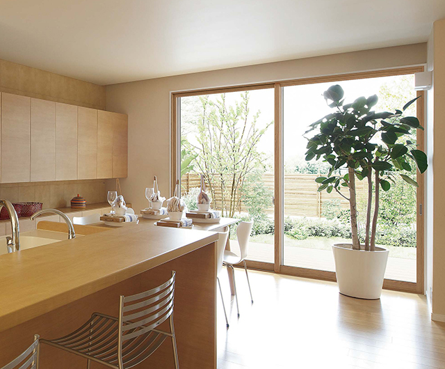 断熱・結露・防音までまとめて改善！窓サッシのリフォームのことならエコテックシステムにお任せください。